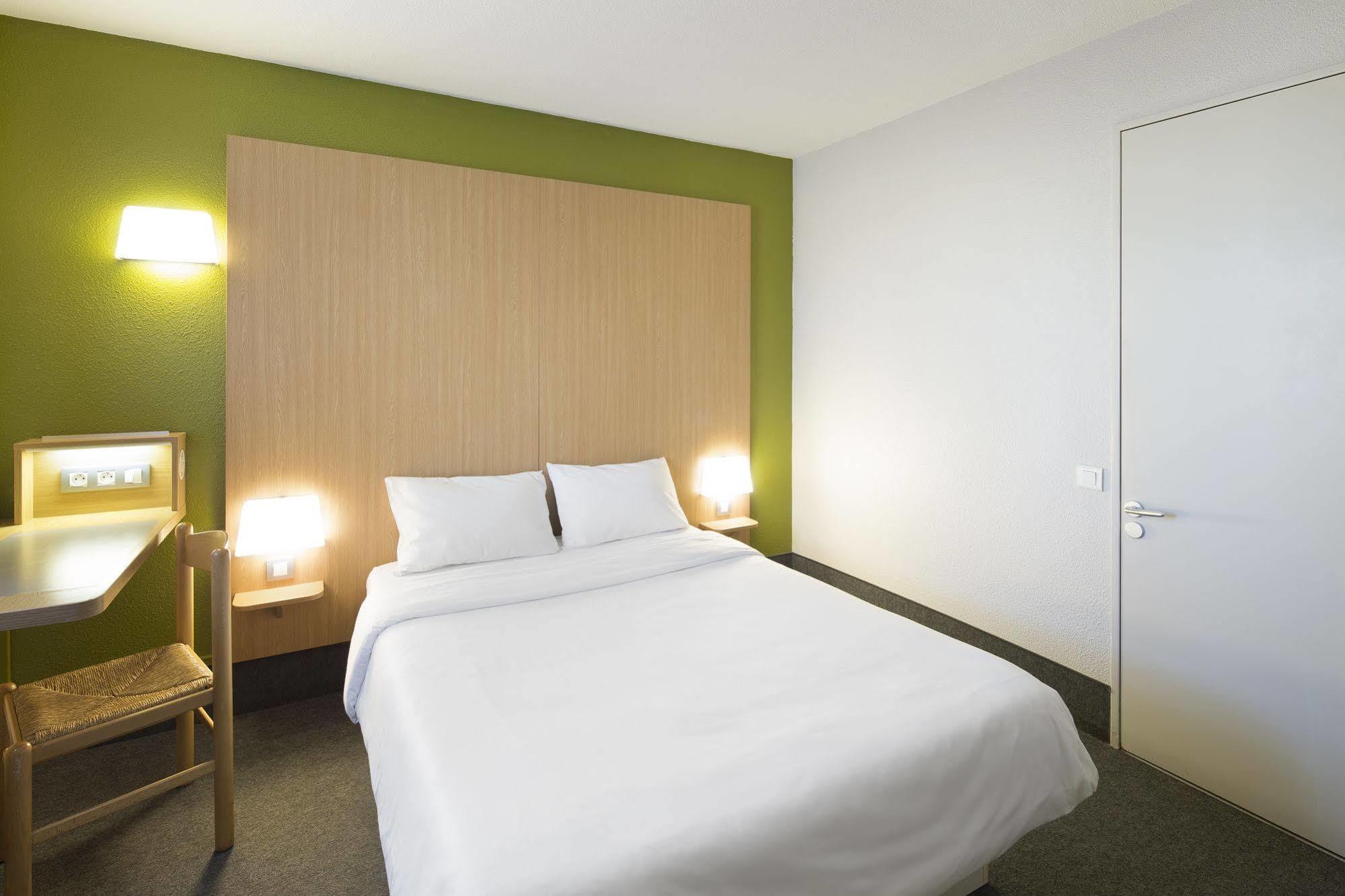 B&B Hotel Brive-La-Gaillarde Ussac ภายนอก รูปภาพ